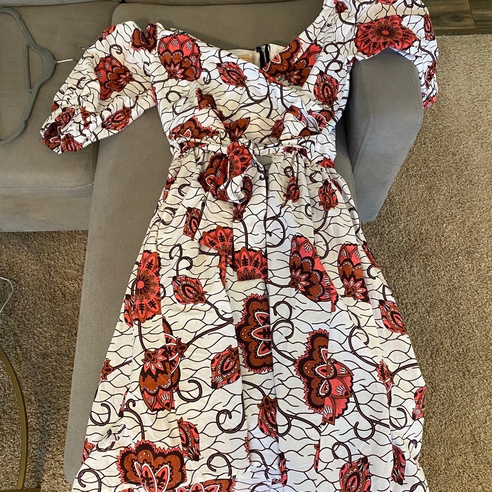 Crisscross Bust Floral Print Midi Dress